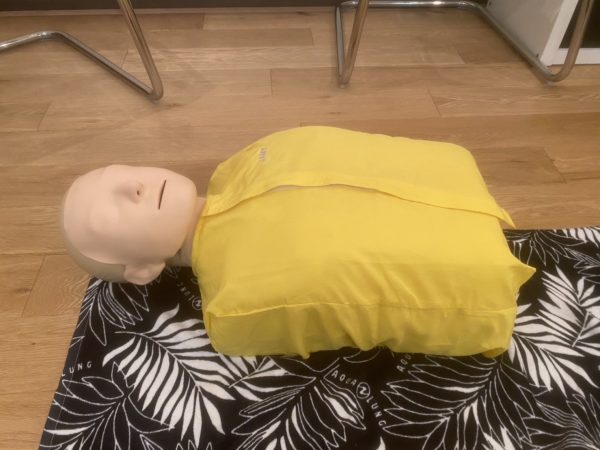 心肺蘇生法に使う人形