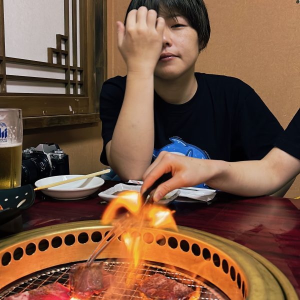 焼肉と女の子